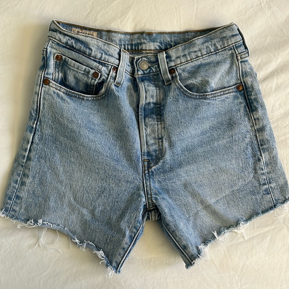 Levi’s Denim Cutoff Shorts Size 26